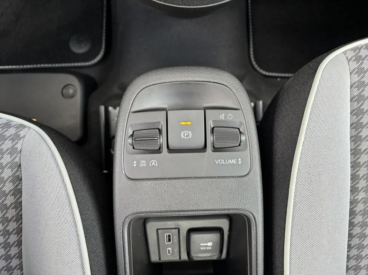 1.0 Hybrid Torino Launch Edition