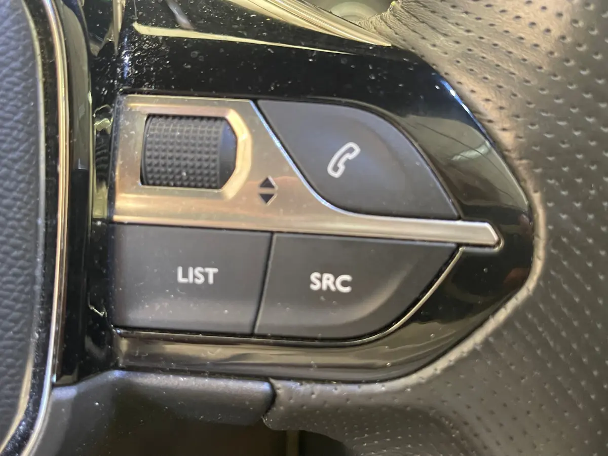 EV GT 350 50 kWh Panorama Dak | Leder/Alcantara | Stoelverwarming | Parkeersensoren Rondom | Camera | Navigatie | Achteruitrijcamera | Airco (automatisch) | Cruise control adaptief met Stop&
