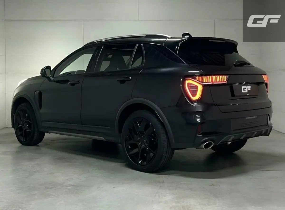 1.5 Plug-in Black Edition Sfeerver. CarPlay 360°