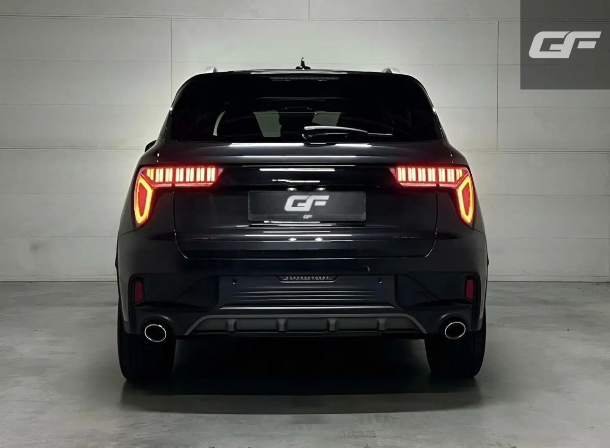 1.5 Plug-in Black Edition Sfeerver. CarPlay 360°