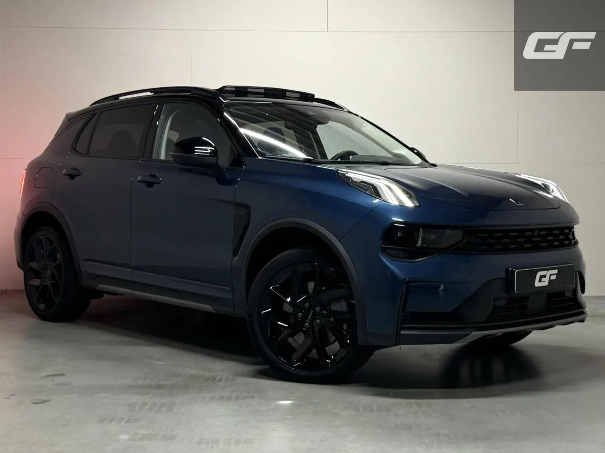 1.5 Plug-in Black Edition Pano Sfeer. CarPlay 360°