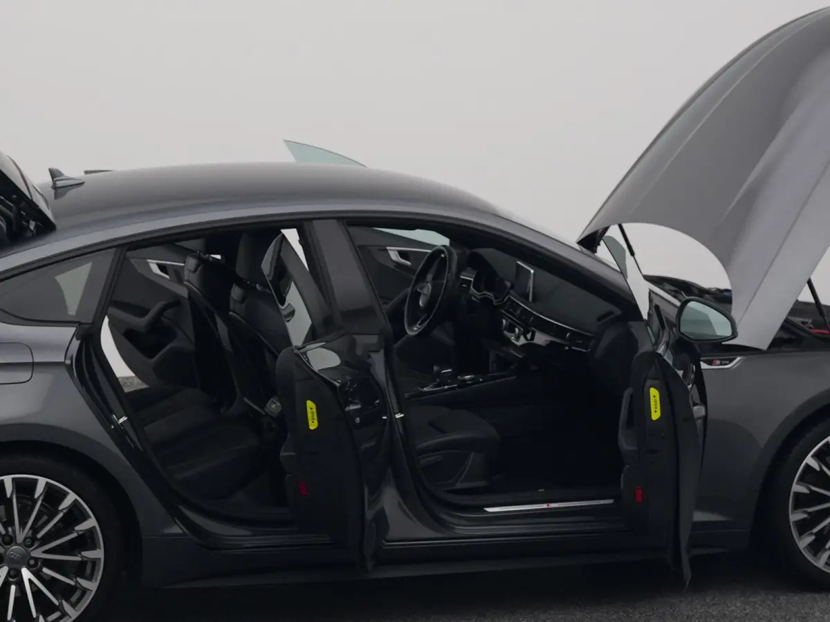 2.0 TFSi Launch Edition S-line | CARPLAY | KEYLESS | SFEERVERL.