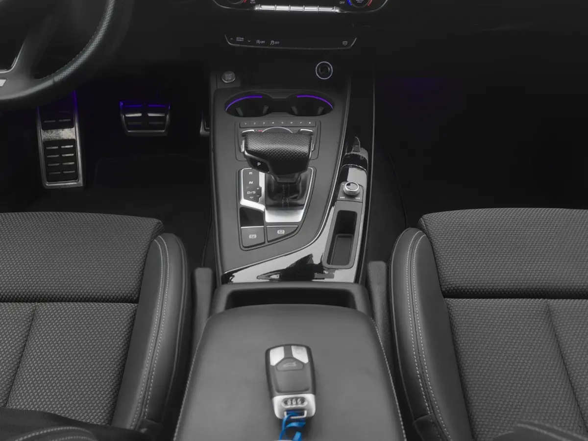2.0 TFSi Launch Edition S-line | CARPLAY | KEYLESS | SFEERVERL.
