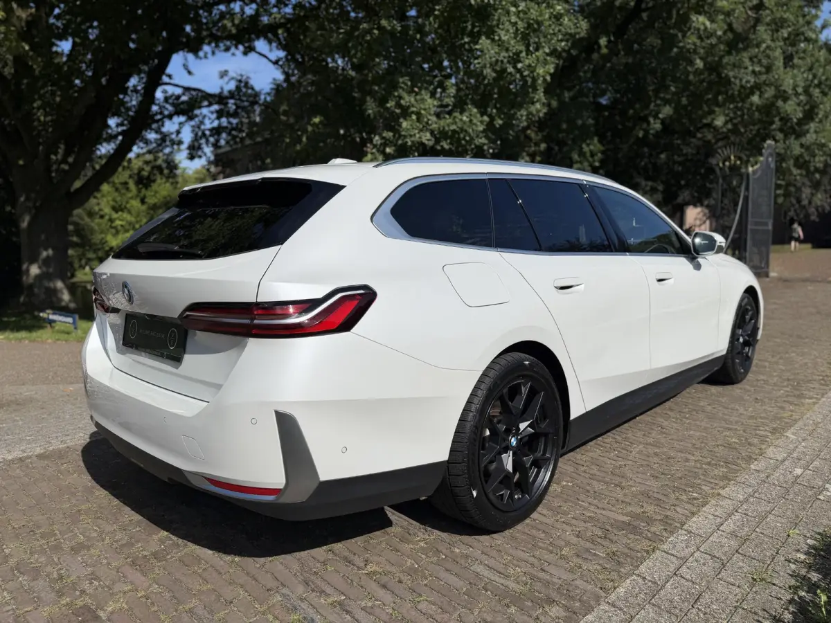 eDrive40 Business Edition 84 kWh | SOH 96% | Pano | BTW |