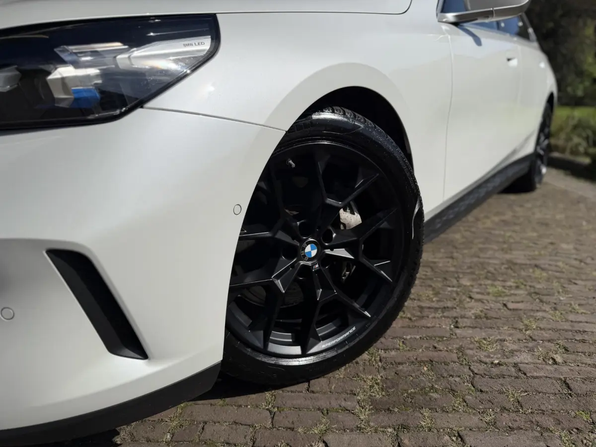 eDrive40 Business Edition 84 kWh | SOH 96% | Pano | BTW |