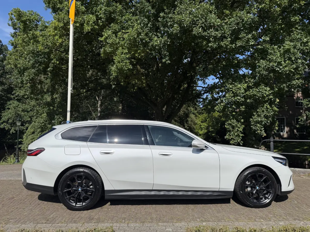 eDrive40 Business Edition 84 kWh | SOH 96% | Pano | BTW |