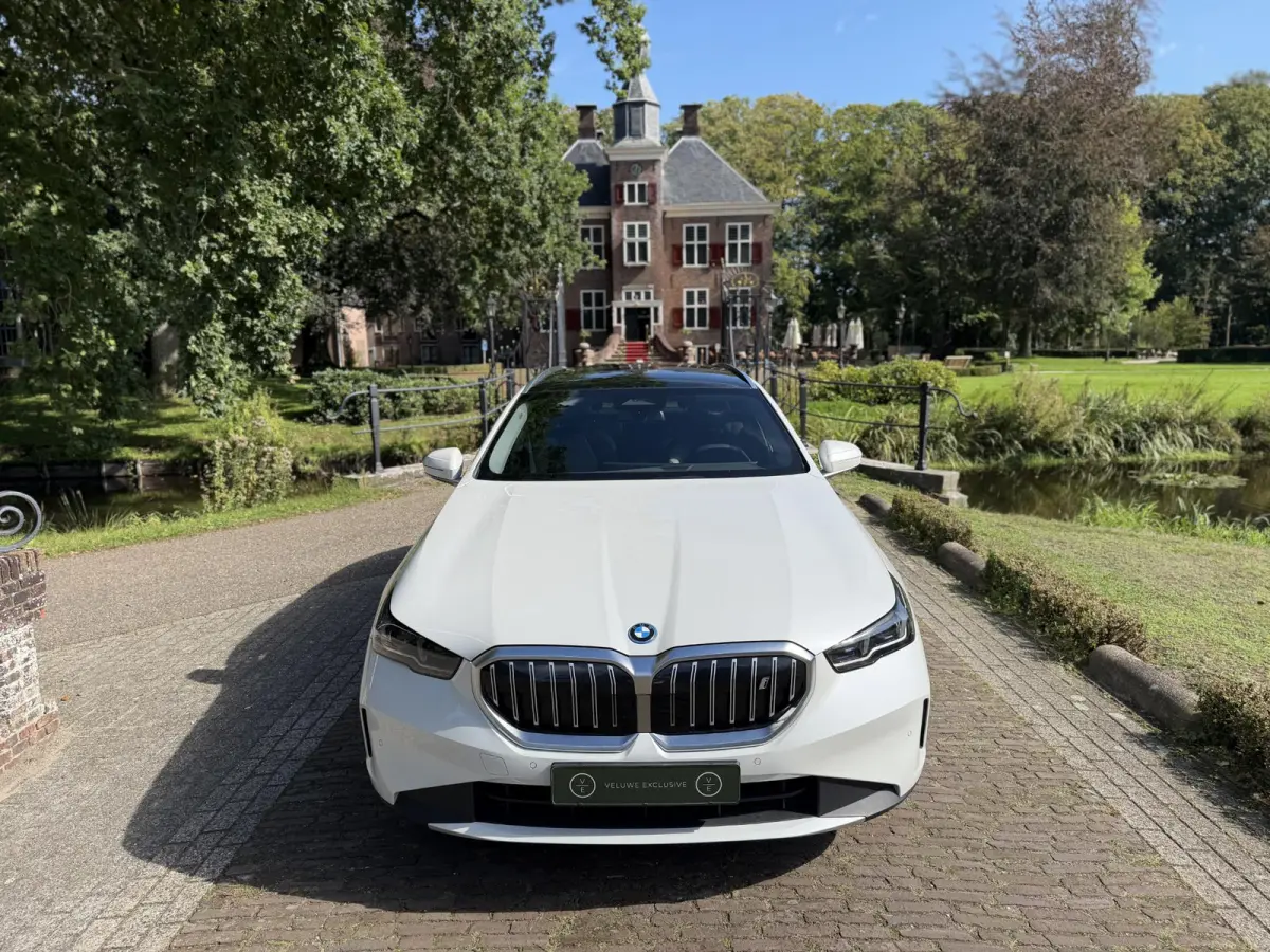 eDrive40 Business Edition 84 kWh | SOH 96% | Pano | BTW |