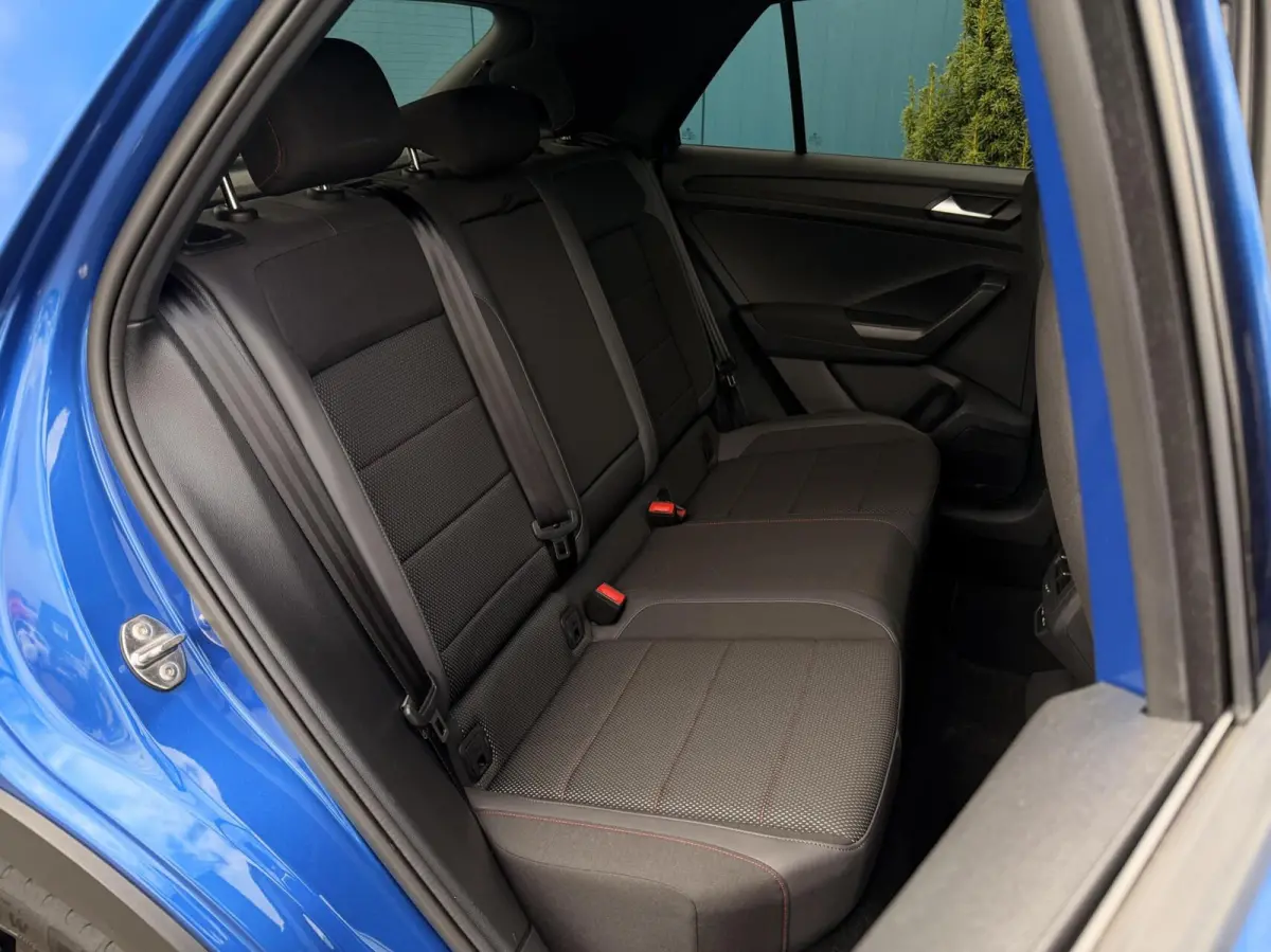 1.5 TSI Sport+ Black Edition | CAM | ADAPT.CRUISE | CARPLAY | NAV | PDC | LED | DIGI.DASH | SPORTSTOELEN | 18" LMV