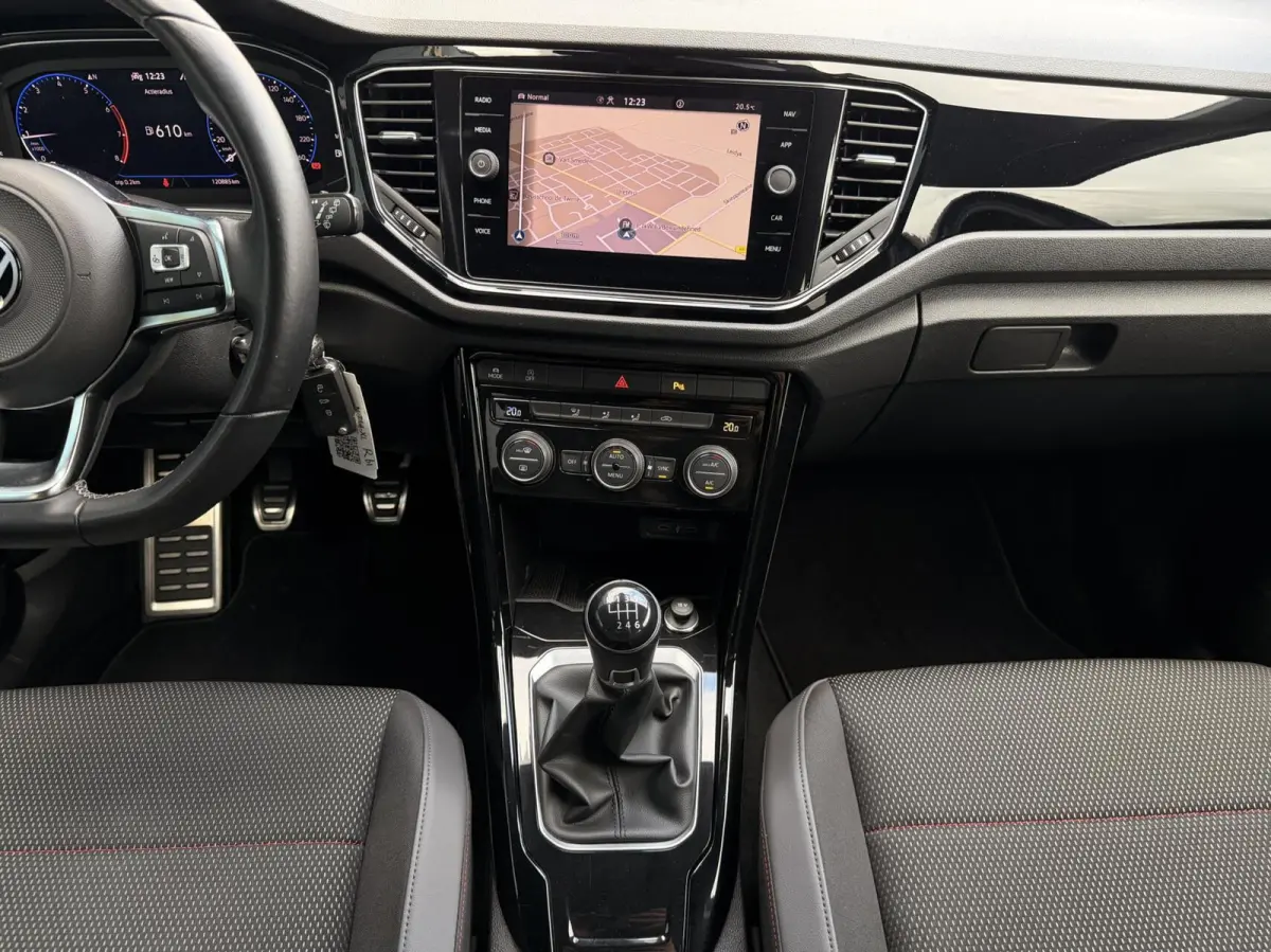 1.5 TSI Sport+ Black Edition | CAM | ADAPT.CRUISE | CARPLAY | NAV | PDC | LED | DIGI.DASH | SPORTSTOELEN | 18" LMV
