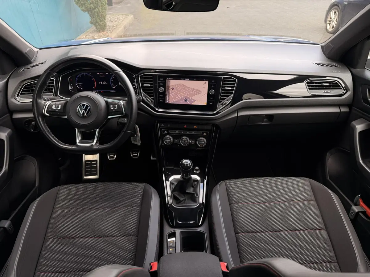 1.5 TSI Sport+ Black Edition | CAM | ADAPT.CRUISE | CARPLAY | NAV | PDC | LED | DIGI.DASH | SPORTSTOELEN | 18" LMV