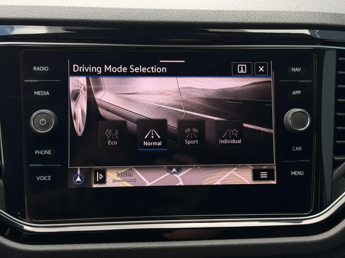 1.5 TSI Sport+ Black Edition | CAM | ADAPT.CRUISE | CARPLAY | NAV | PDC | LED | DIGI.DASH | SPORTSTOELEN | 18" LMV