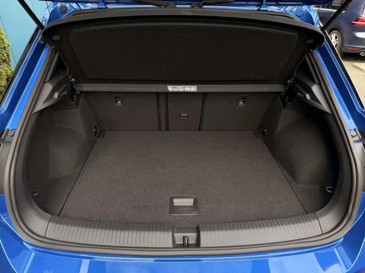 1.5 TSI Sport+ Black Edition | CAM | ADAPT.CRUISE | CARPLAY | NAV | PDC | LED | DIGI.DASH | SPORTSTOELEN | 18" LMV
