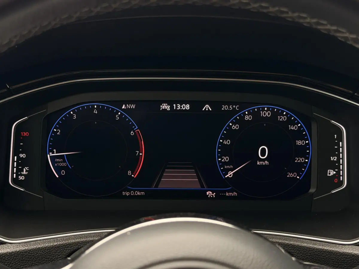 1.5 TSI Sport+ Black Edition | CAM | ADAPT.CRUISE | CARPLAY | NAV | PDC | LED | DIGI.DASH | SPORTSTOELEN | 18" LMV