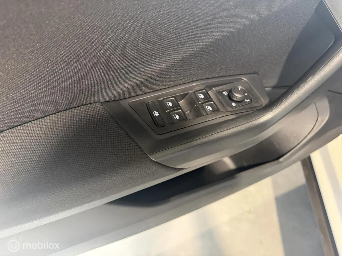 1.0 TSI Life Edition, Led|Adaptive|1e EIg.|NL Auto|Virtueel|Keyless|Carplay