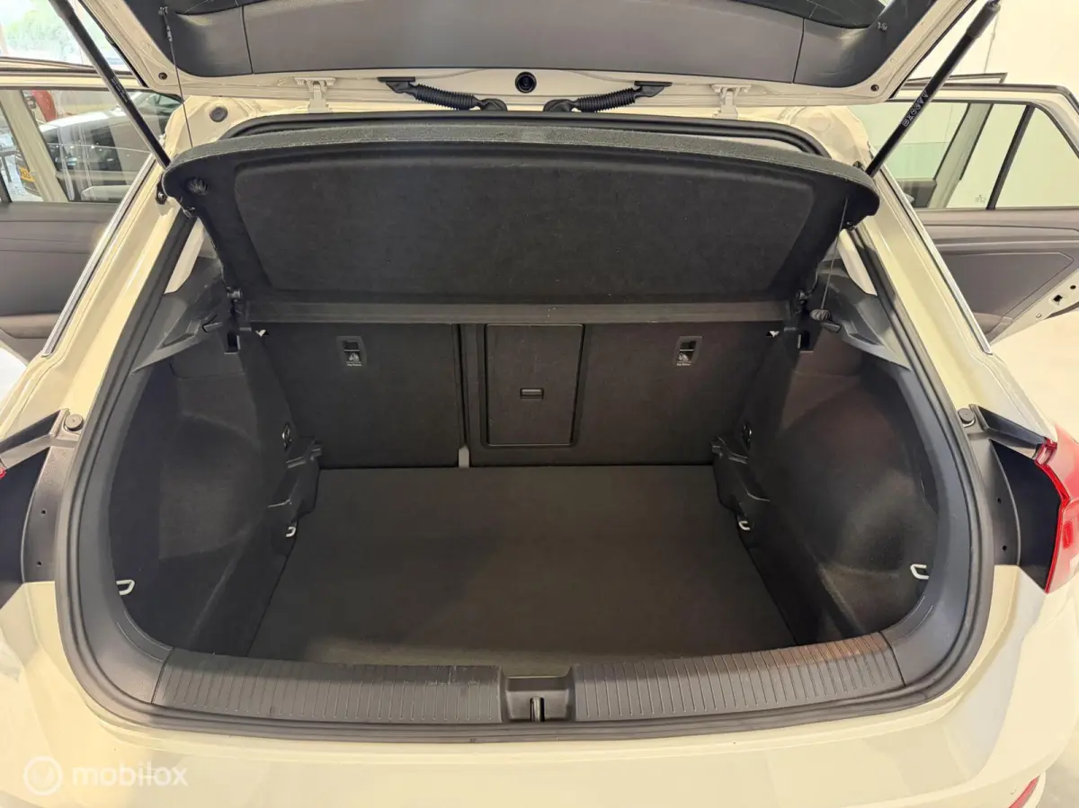1.0 TSI Life Edition, Led|Adaptive|1e EIg.|NL Auto|Virtueel|Keyless|Carplay