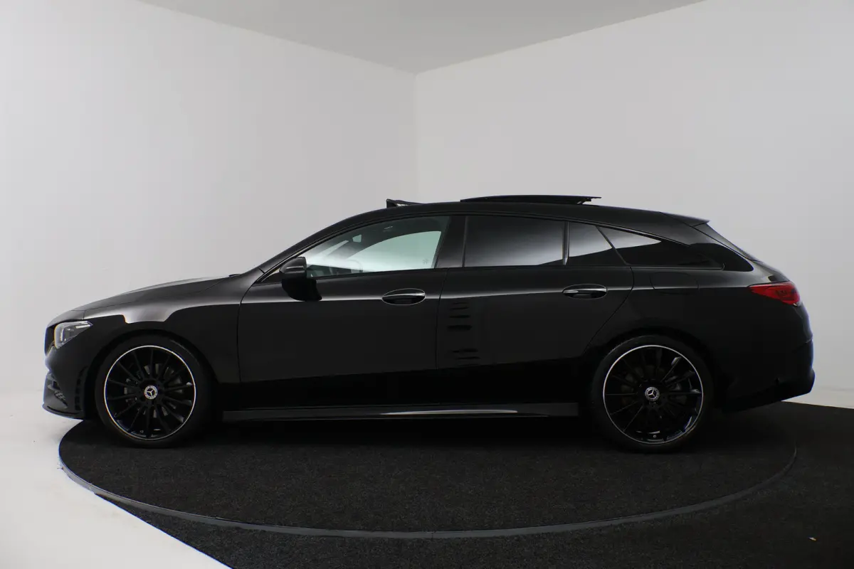 180 AMG Line (PANORAMADAK, SFEERVERLICHTING, STOELVERWARMING, CAMERA)