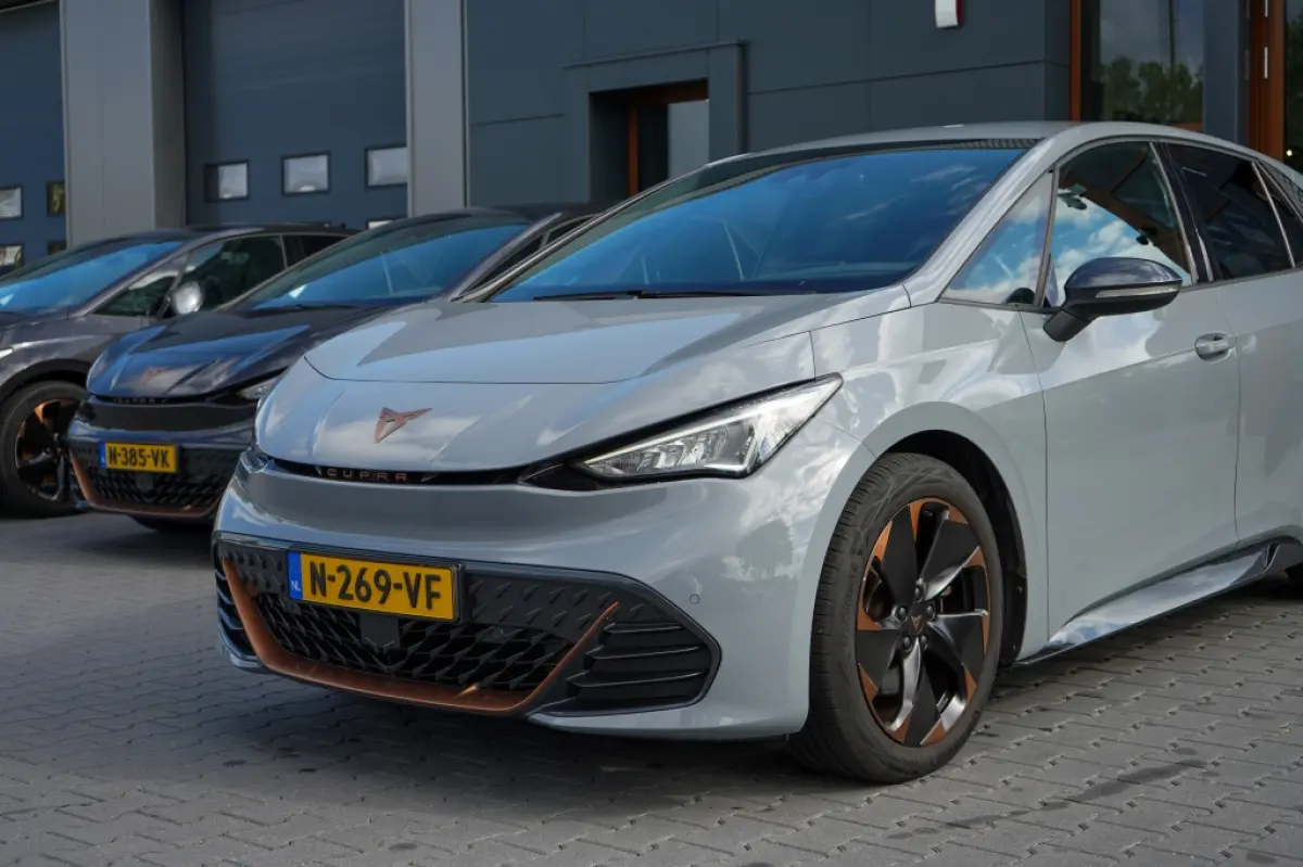 Adr. One 62 kWh | 91,47% SOH | Led | Camera | Keyless | Stoelverwarming