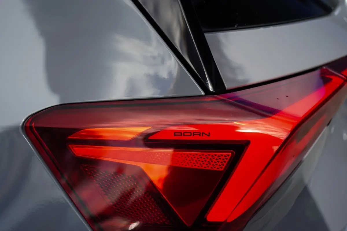 Adr. One 62 kWh | 91,47% SOH | Led | Camera | Keyless | Stoelverwarming