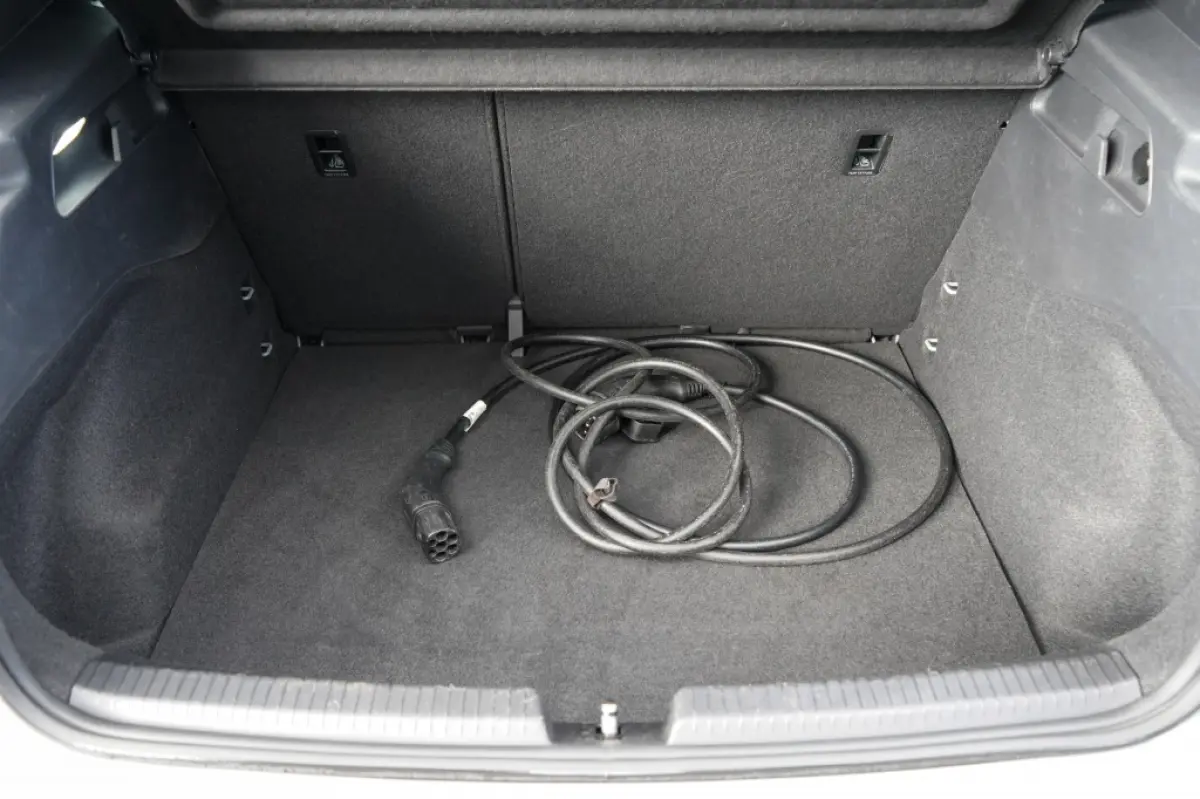 Adr. One 62 kWh | 91,47% SOH | Led | Camera | Keyless | Stoelverwarming