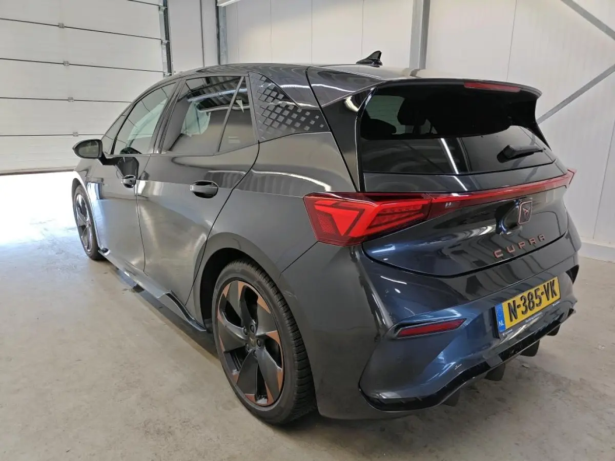 Adr. One 62 kWh | 90,69% SOH | Led | Camera | Keyless | Stoelverwarming