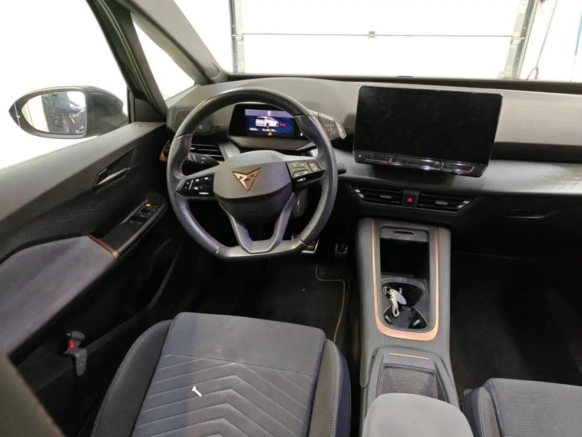 Adr. One 62 kWh | 90,69% SOH | Led | Camera | Keyless | Stoelverwarming