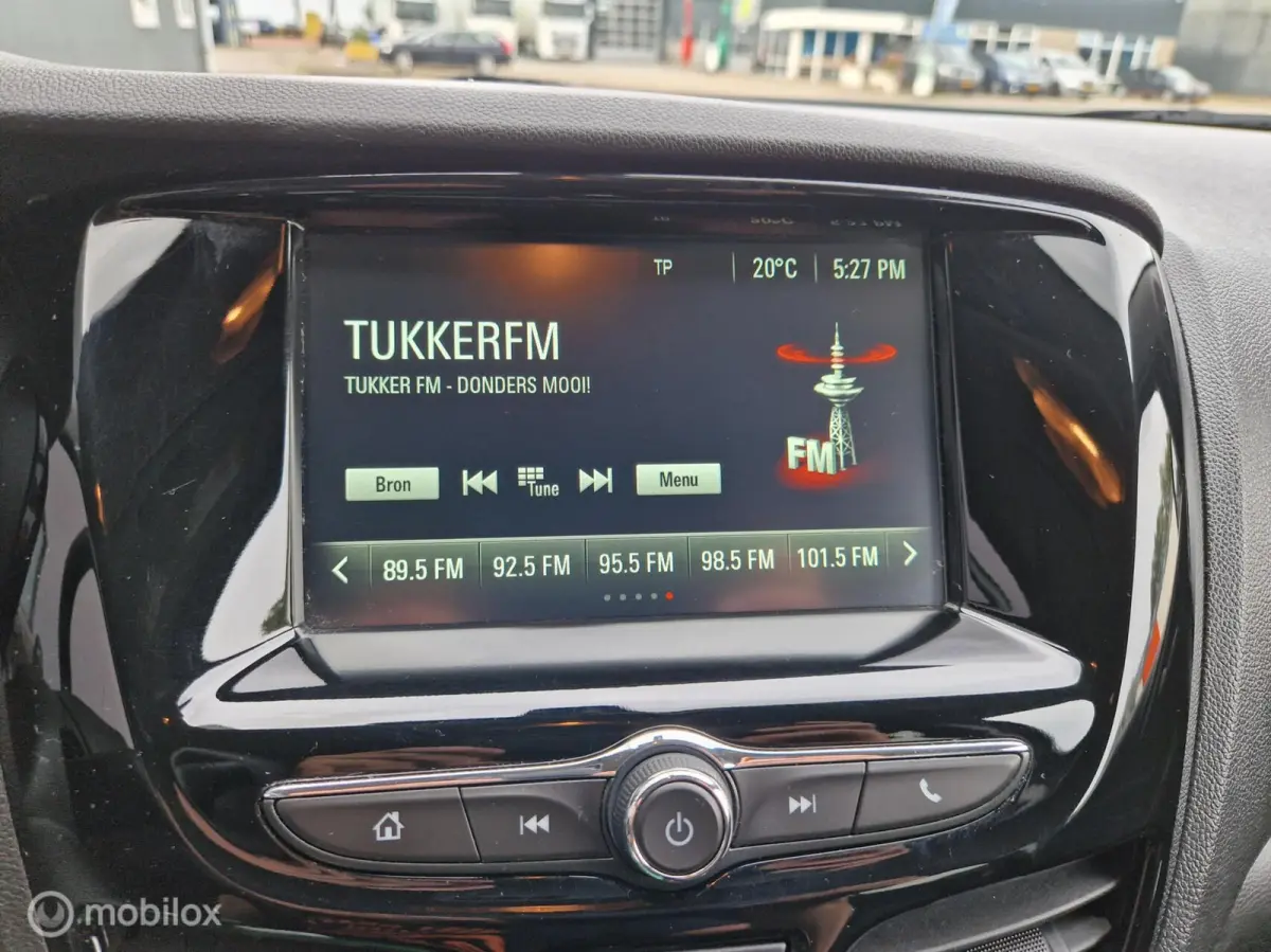 1.0 Online Edition Car Play