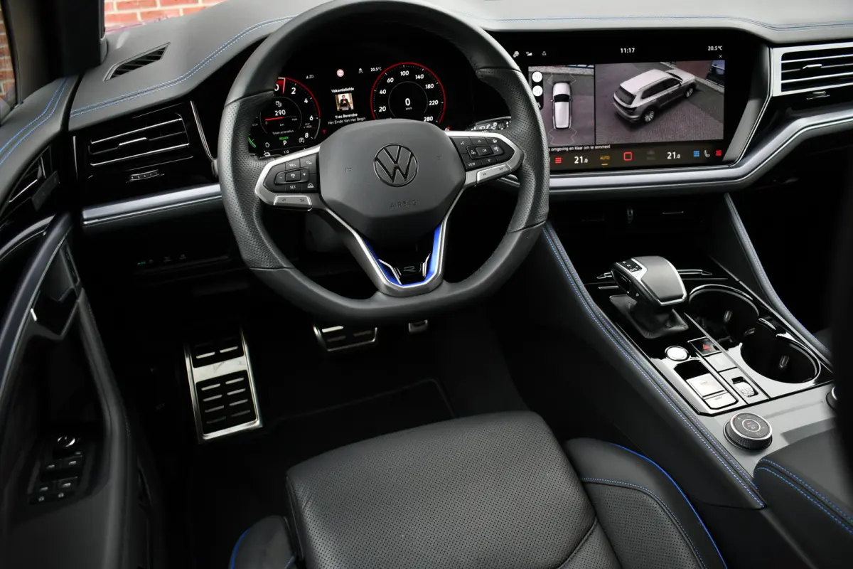 3.0 TSi eHybrid 4M R Trekh DynAudio Stoel-koel Massage HUD 360