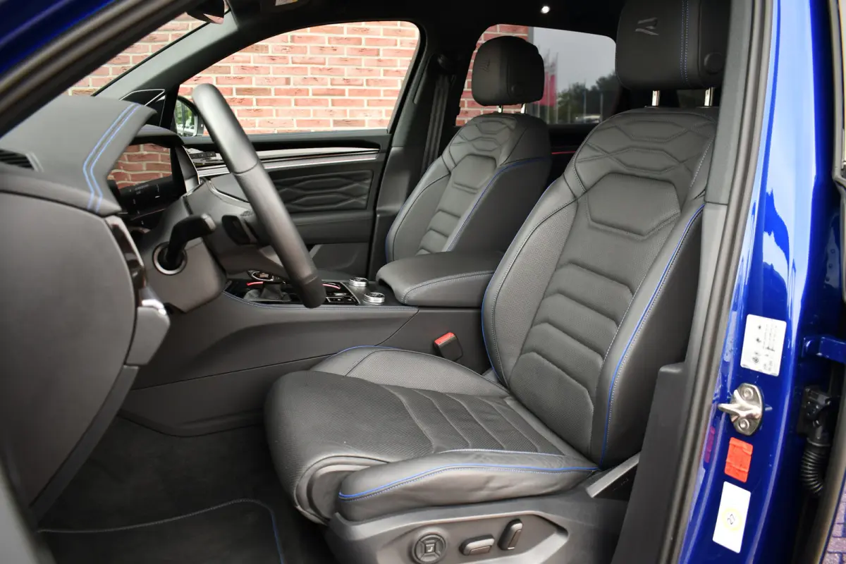 3.0 TSi eHybrid 4M R Trekh DynAudio Stoel-koel Massage HUD 360
