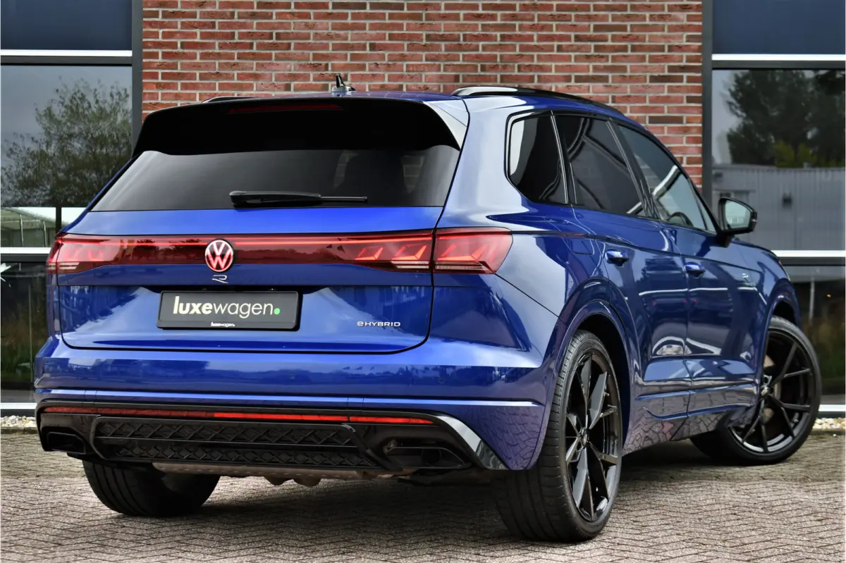 3.0 TSi eHybrid 4M R Trekh DynAudio Stoel-koel Massage HUD 360