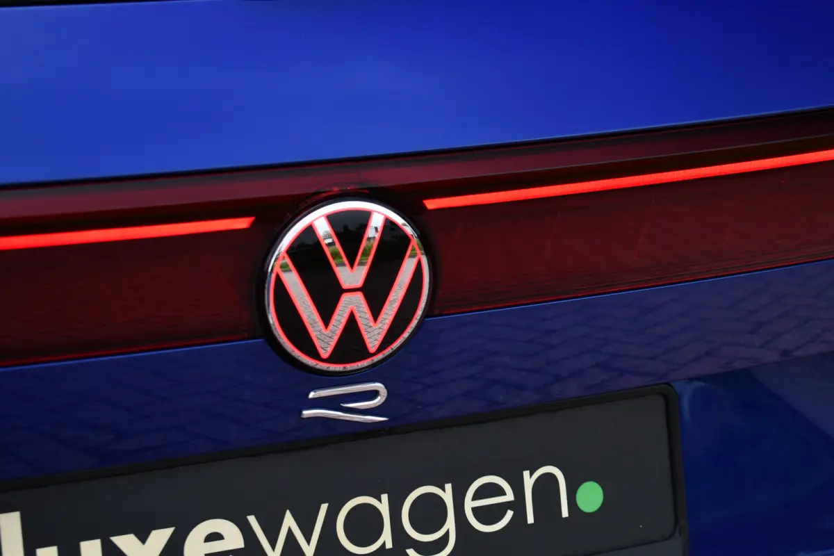 3.0 TSi eHybrid 4M R Trekh DynAudio Stoel-koel Massage HUD 360