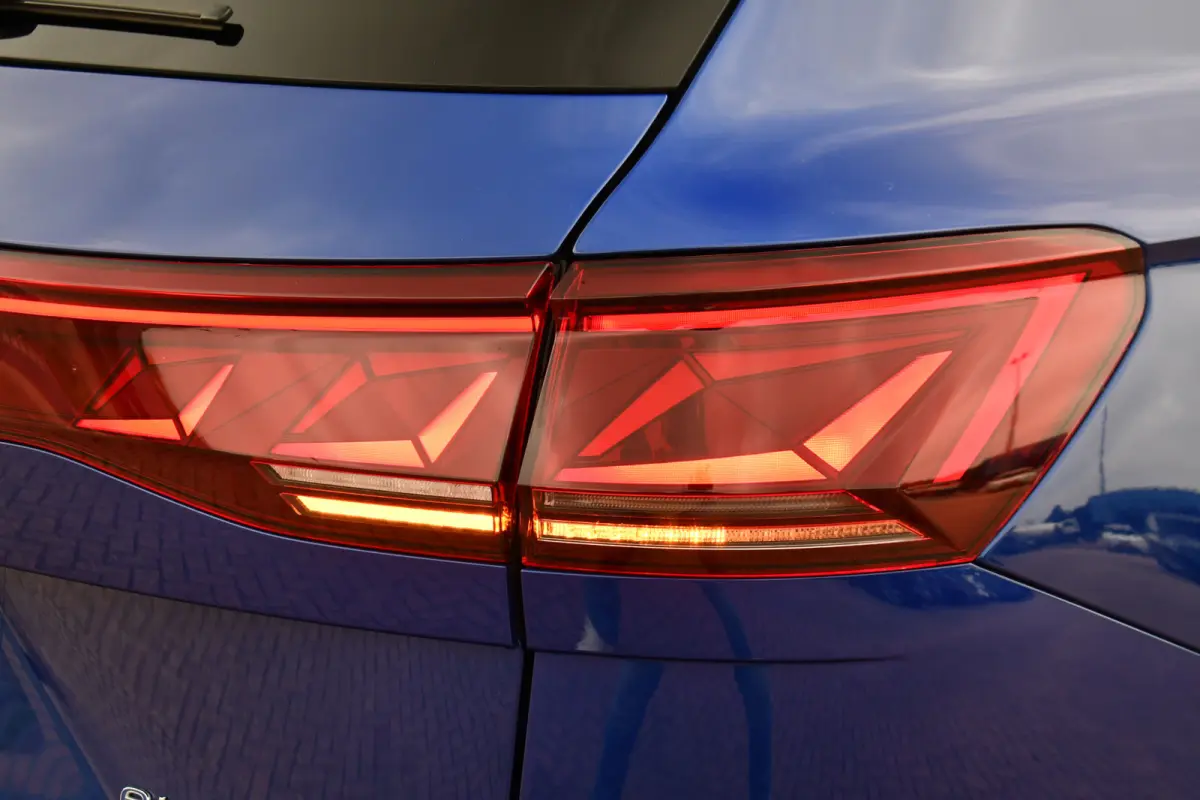 3.0 TSi eHybrid 4M R Trekh DynAudio Stoel-koel Massage HUD 360