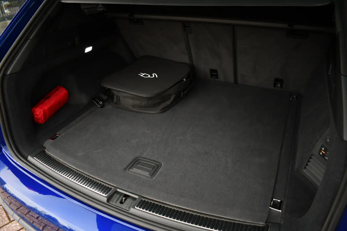 3.0 TSi eHybrid 4M R Trekh DynAudio Stoel-koel Massage HUD 360