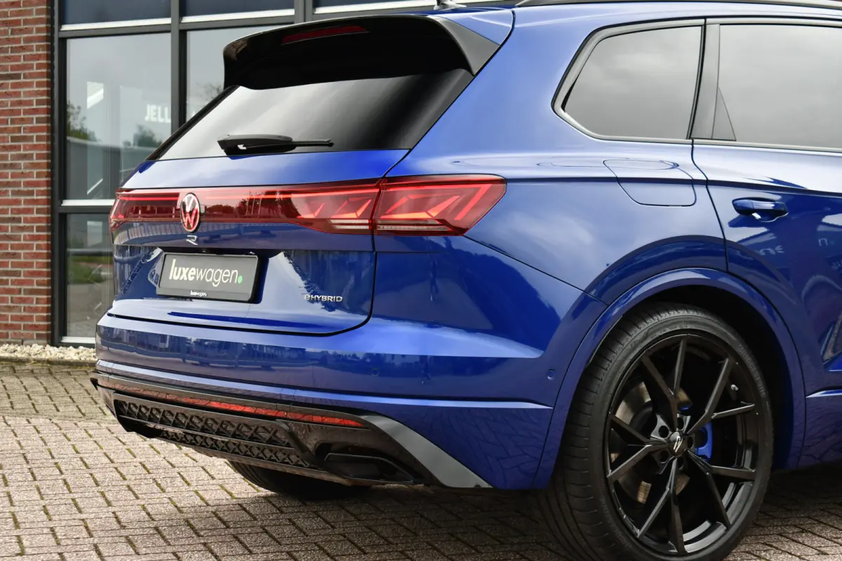 3.0 TSi eHybrid 4M R Trekh DynAudio Stoel-koel Massage HUD 360