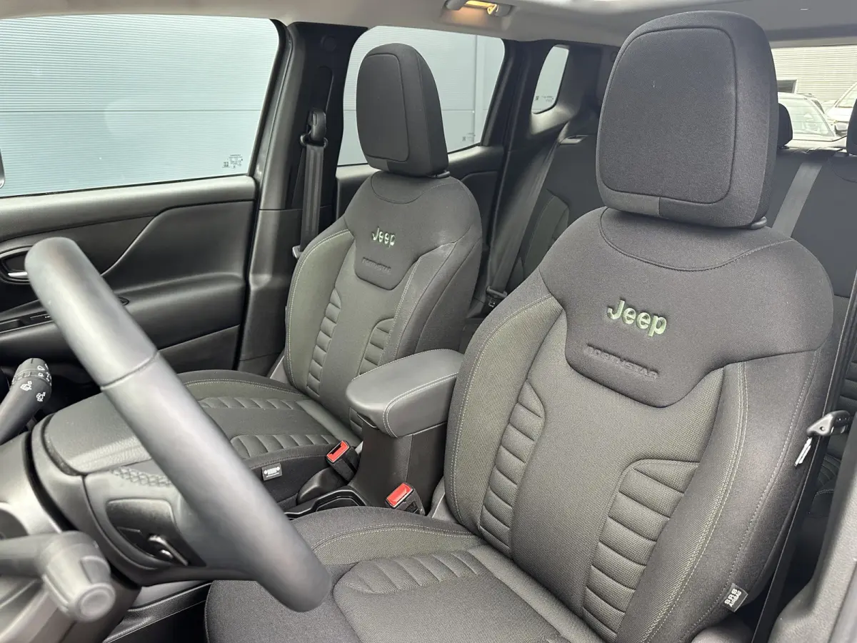 4xe 240PK Plug-in Hybrid The North Star (Elektrisch Schuifdak - Navigatie - Adaptieve Cruise Controle - LED - Automatische Airco 4WD - Camera - Stuur & Stoel verwarming)