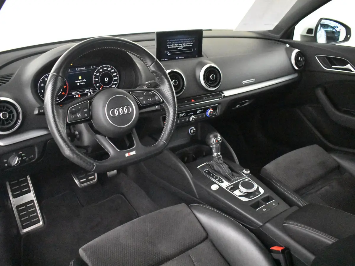 1.5 TFSI CoD Sport S Line Edition 150PK AUTO | Trekhaak | Achteruitrijcamera | Keyless | Dodehoek | Climate control | Stoelverwarming | Navi | LED | 18"LMV