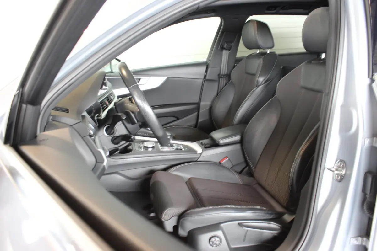 2.0 TFSI MHEV S-Line Edition Trekhaak | Pano | Stoelverw. | Keyless | Virtual Cockpit | Adapt. Cruise | Navi | Bluetooth | LED | 18" LMV | PDC V+A