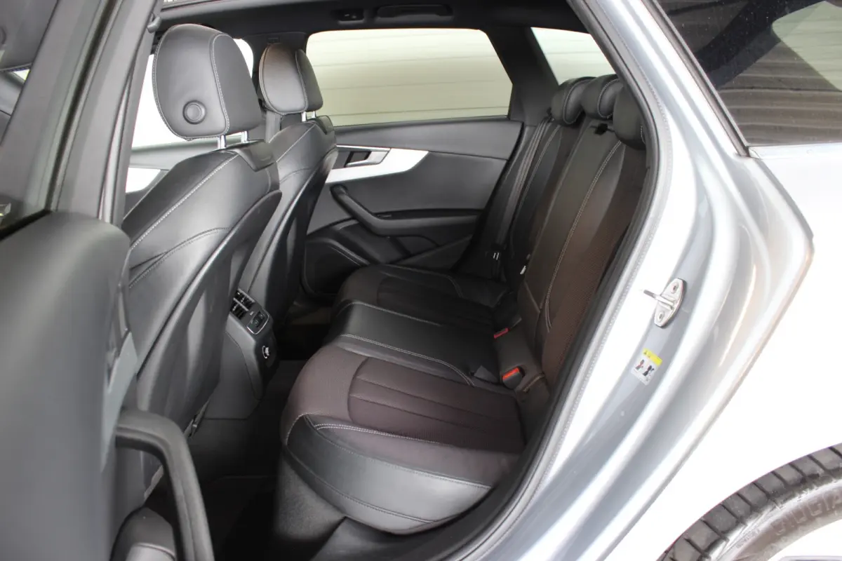 2.0 TFSI MHEV S-Line Edition Trekhaak | Pano | Stoelverw. | Keyless | Virtual Cockpit | Adapt. Cruise | Navi | Bluetooth | LED | 18" LMV | PDC V+A