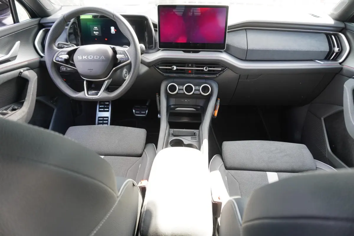 1.5 TSI 204pk PHEV Sportline Business | Trekhaak | Head-up | Adaptief Onderstel