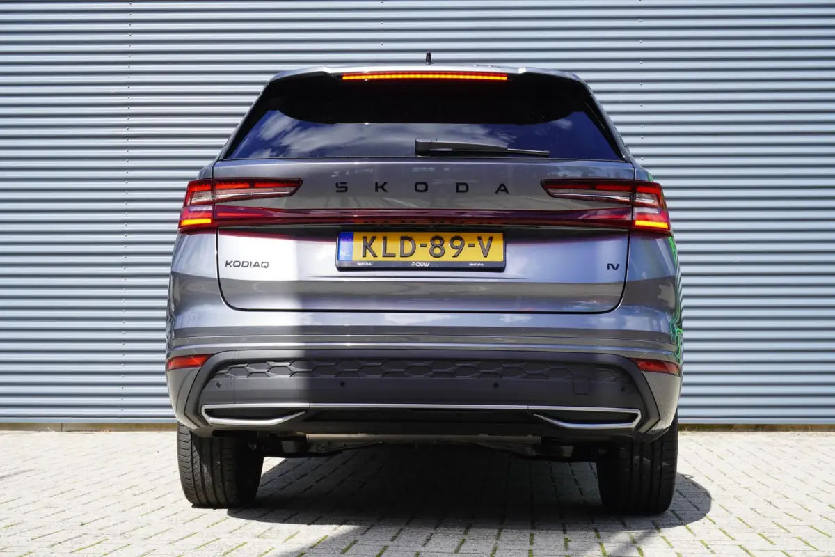 1.5 TSI 204pk PHEV Sportline Business | Trekhaak | Head-up | Adaptief Onderstel