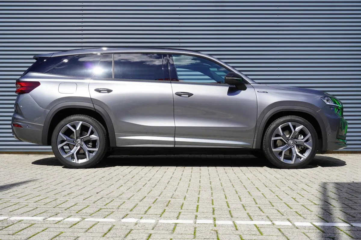 1.5 TSI 204pk PHEV Sportline Business | Trekhaak | Head-up | Adaptief Onderstel