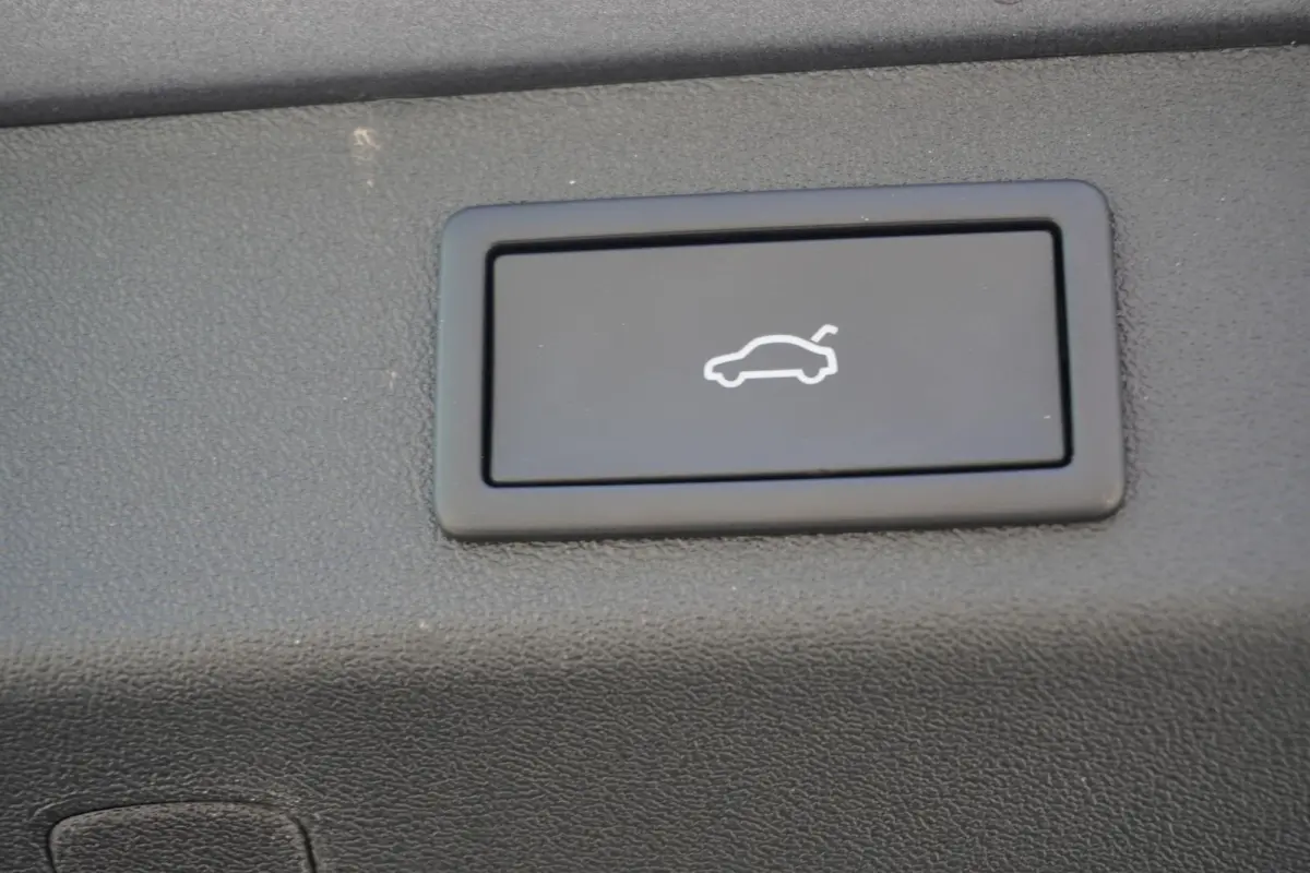1.5 TSI 204pk PHEV Sportline Business | Trekhaak | Head-up | Adaptief Onderstel