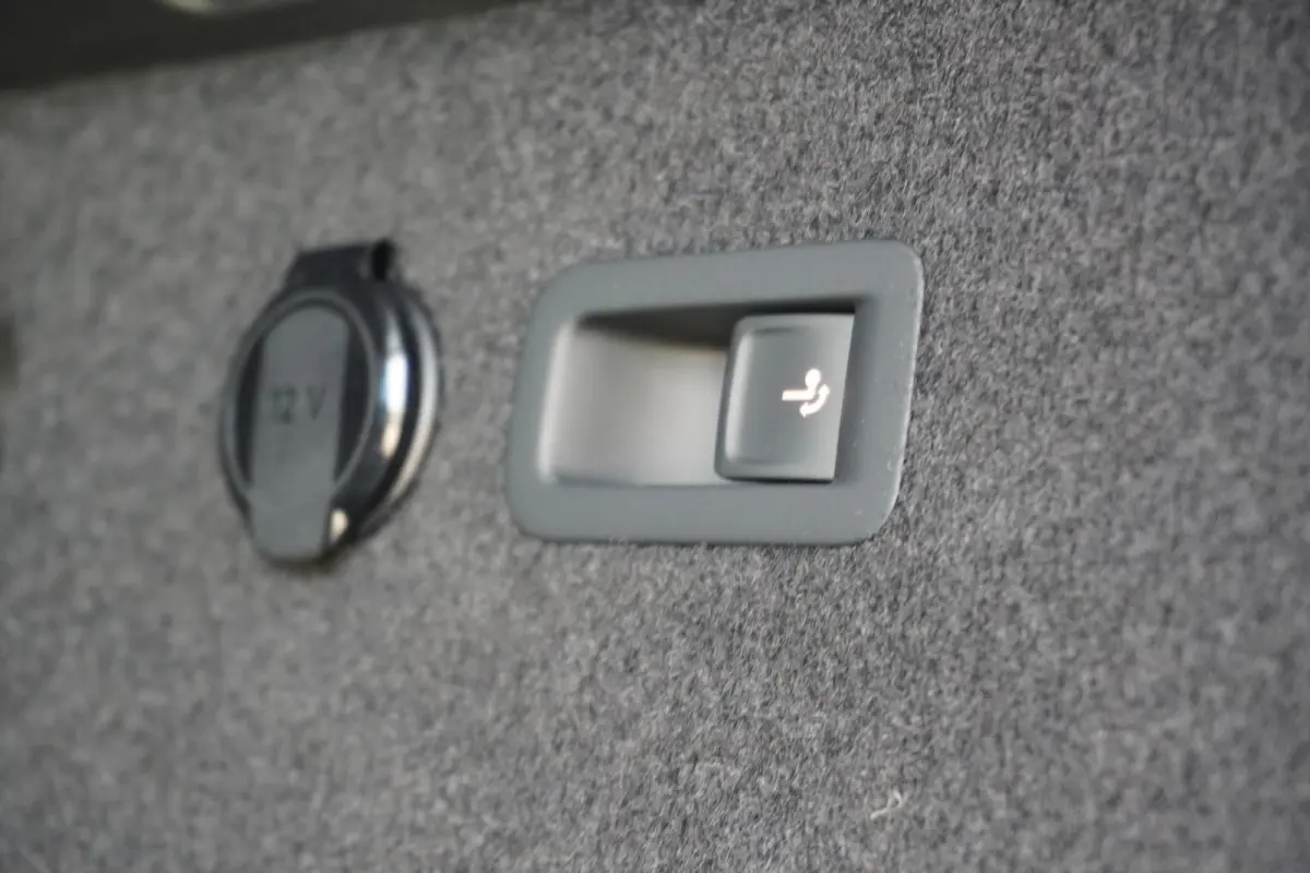 1.5 TSI 204pk PHEV Sportline Business | Trekhaak | Head-up | Adaptief Onderstel