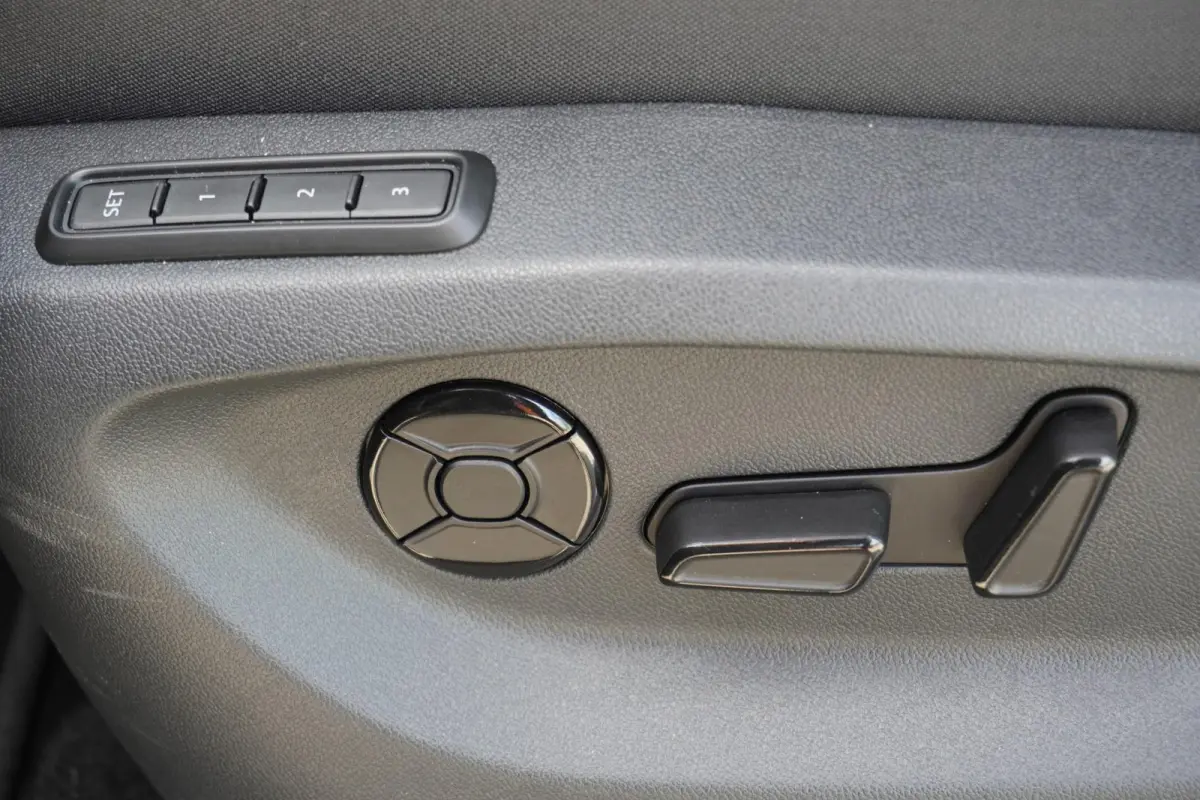 1.5 TSI 204pk PHEV Sportline Business | Trekhaak | Head-up | Adaptief Onderstel