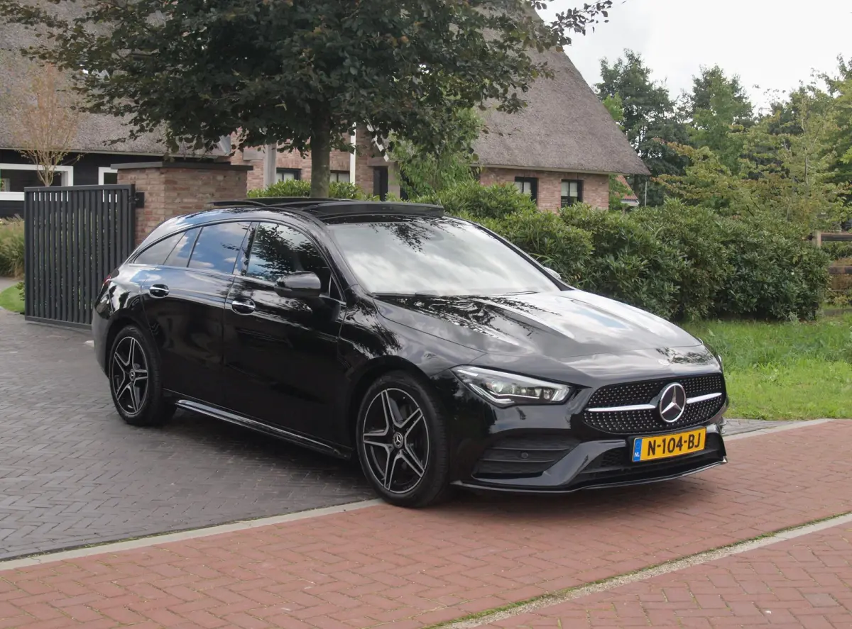 200 Business Solution AMG | Panoramadak | Camera | Sfeerverlichting | Apple Carplay | Burmester |