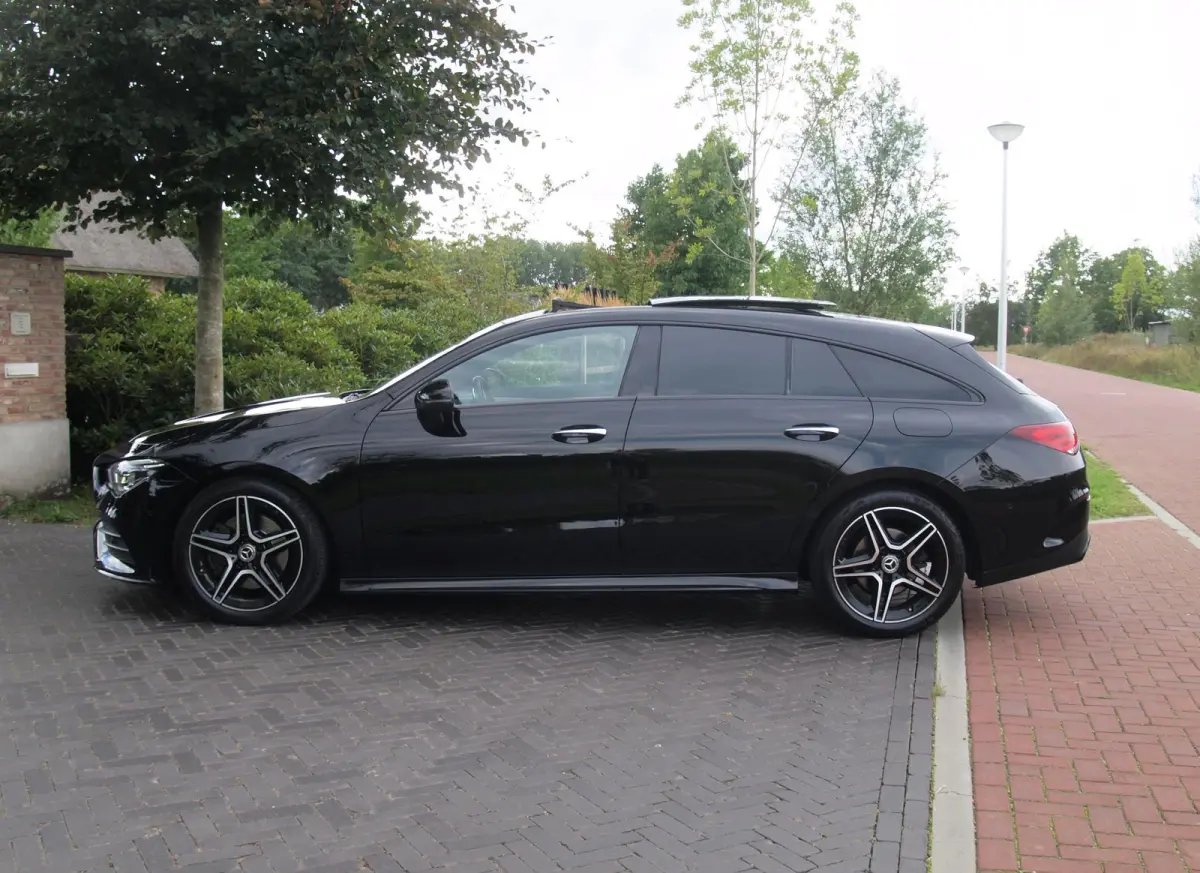 200 Business Solution AMG | Panoramadak | Camera | Sfeerverlichting | Apple Carplay | Burmester |