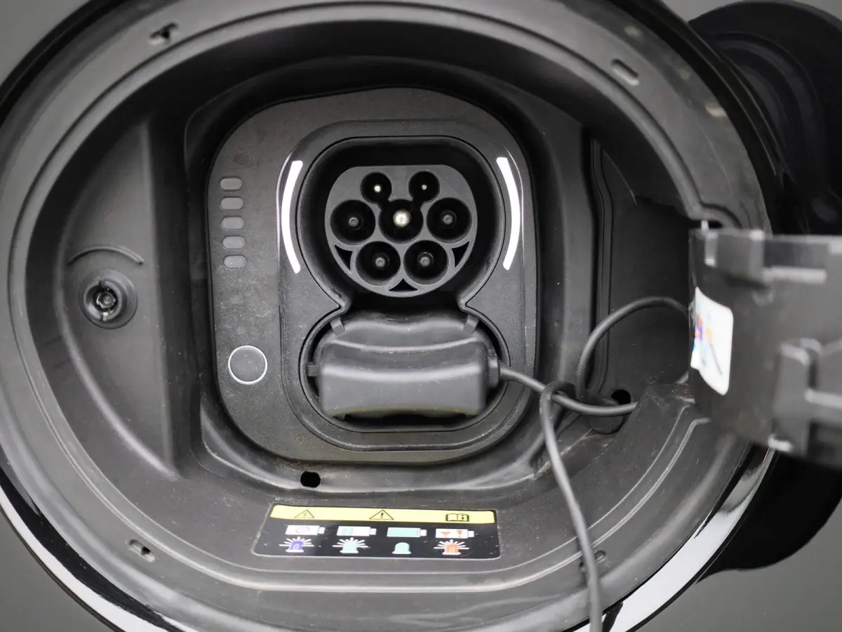 500e 42 kWh La Prima by Bocelli | CLIMATE CONTROL | NAVIGATIE | ADAPTIEF CRUISECONTROL | CAMERA | PARKEERSENSOREN | LEDER |