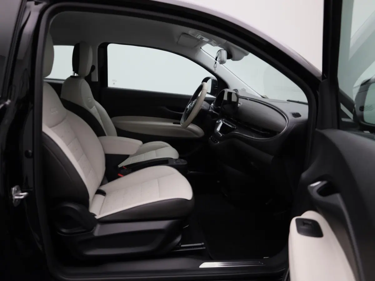500e 42 kWh La Prima by Bocelli | CLIMATE CONTROL | NAVIGATIE | ADAPTIEF CRUISECONTROL | CAMERA | PARKEERSENSOREN | LEDER |