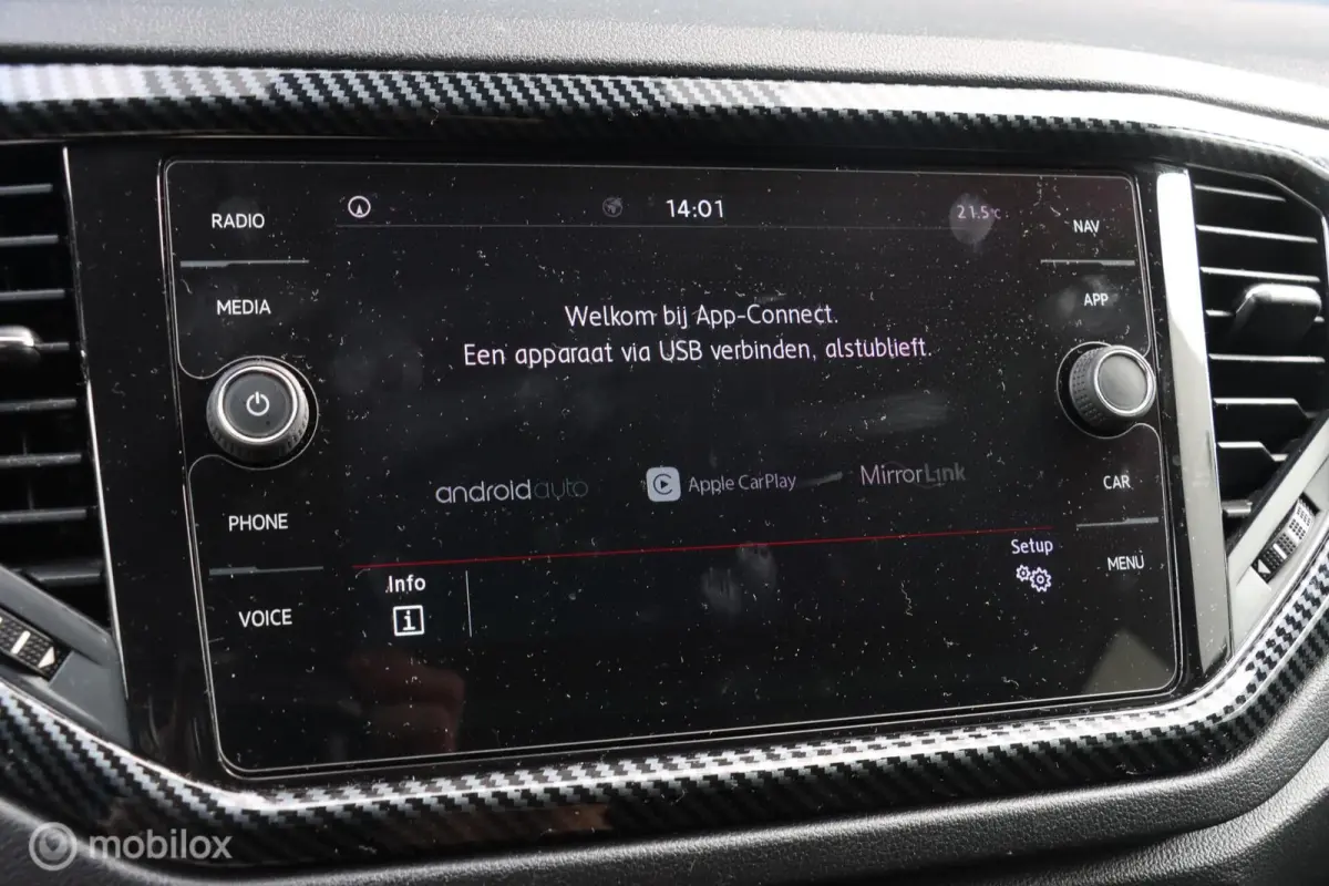 1.0 TSI Style|VIRTUAL|CAMERA|CARPLAY|NAP