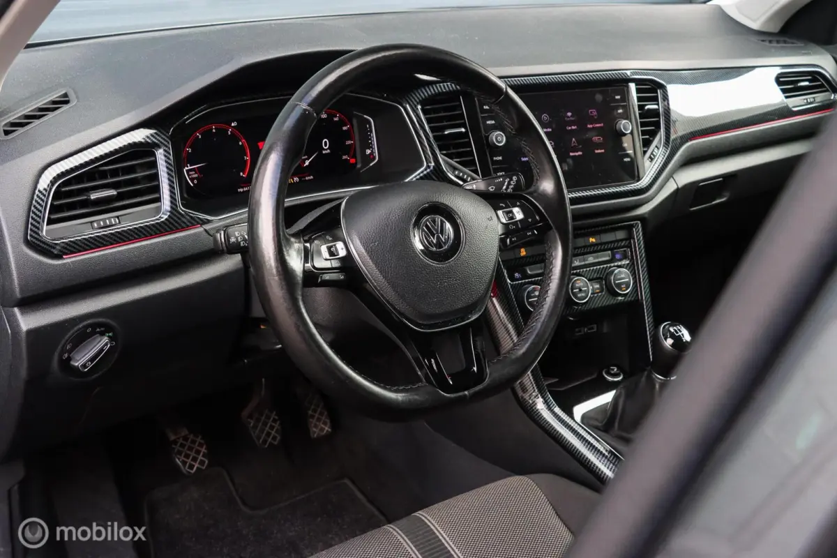 1.0 TSI Style|VIRTUAL|CAMERA|CARPLAY|NAP