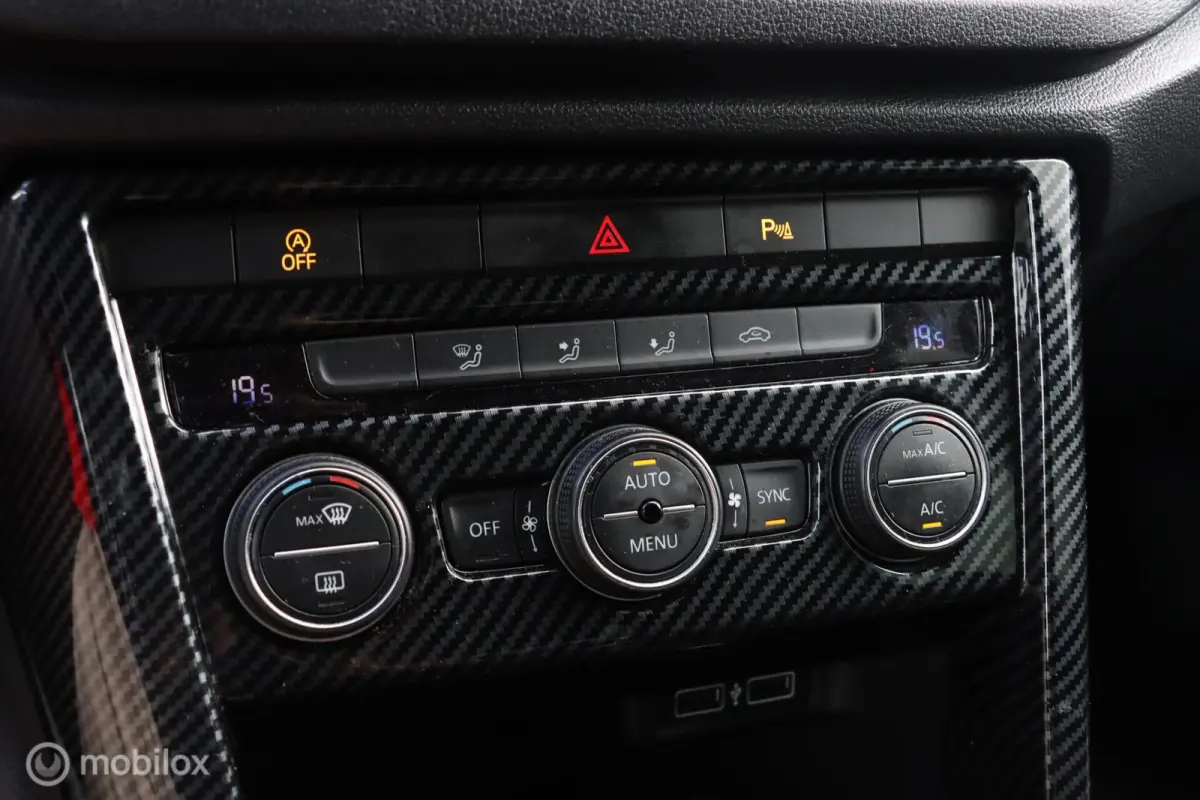 1.0 TSI Style|VIRTUAL|CAMERA|CARPLAY|NAP